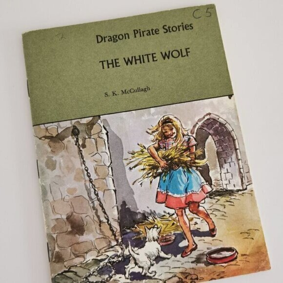 The White Wolf by Sheila K McCullagh Student Reader Book 1970s Dragons Pirates - Picture 1 of 7